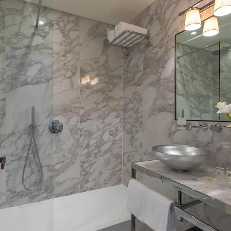 Hotel Palazzo Veneziano - Collection