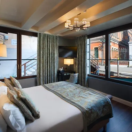 Palazzo Veneziano - Collection Hotell 4*