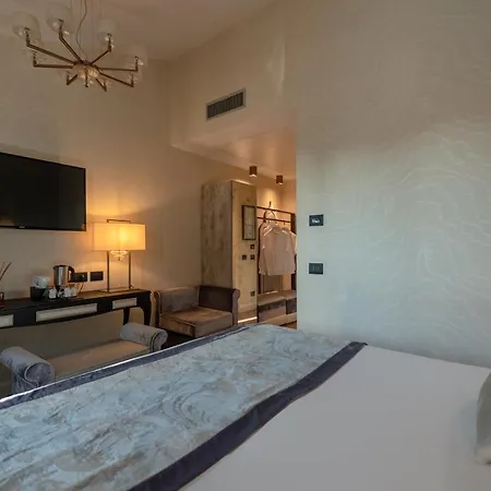 Palazzo Veneziano - Collection Hotell 4*