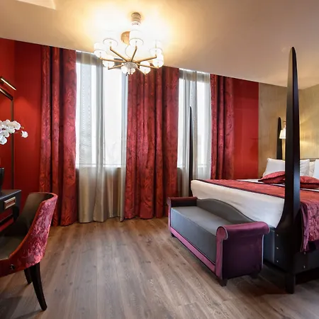 Palazzo Veneziano - Collection