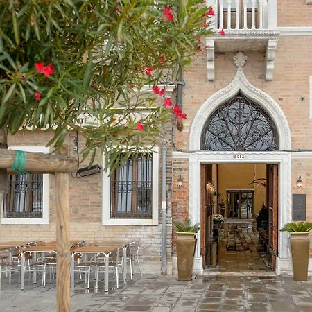 Palazzo Veneziano - Collection Hotell 4*