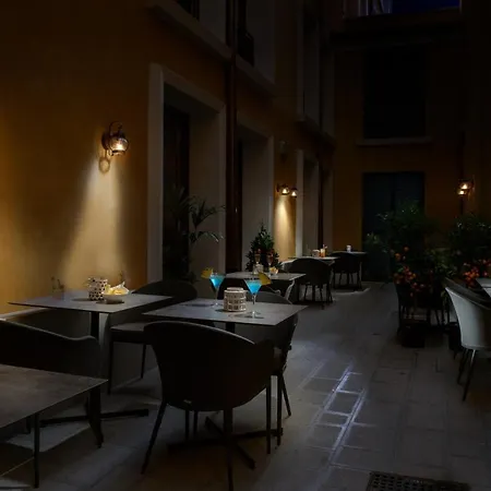 Palazzo Veneziano - Collection