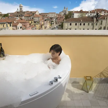 Palazzo Veneziano - Collection