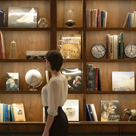 Hotel Palazzo Veneziano - Collection 4*