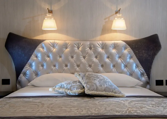 Hotel Palazzo Veneziano - Collection