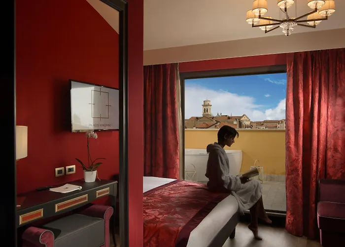 Palazzo Veneziano - Collection