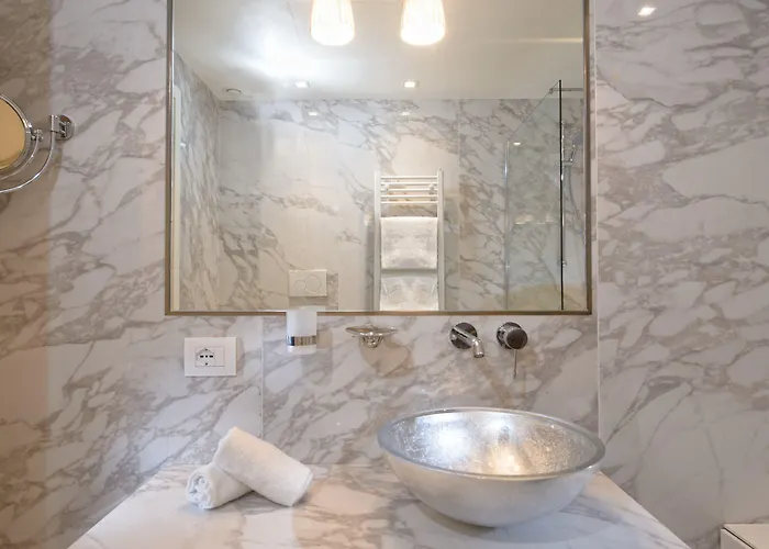 Hotel Palazzo Veneziano - Collection